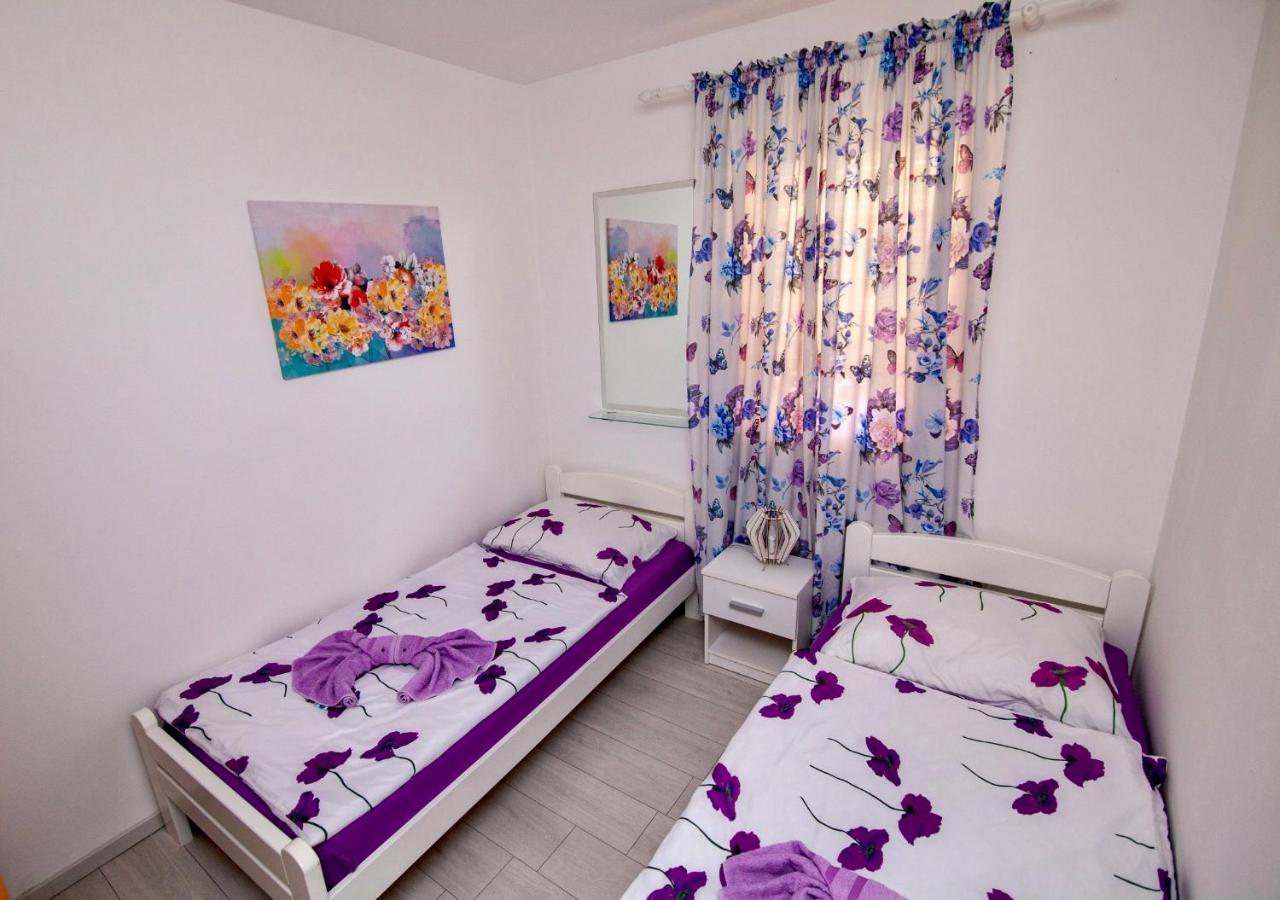 Villa Anita Пула Екстериор снимка